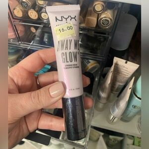 NYX liquid highlighter